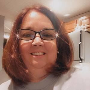 Meet your Posher, Carla